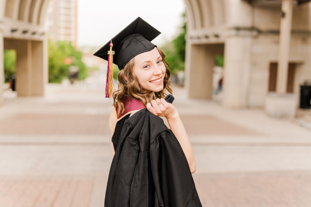 Texas State Graduation photos by the arch