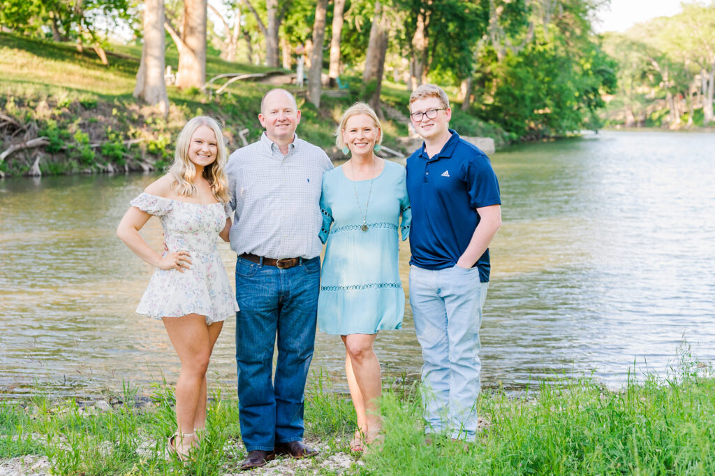 New Braunfels, TX Family Session on Gruene property